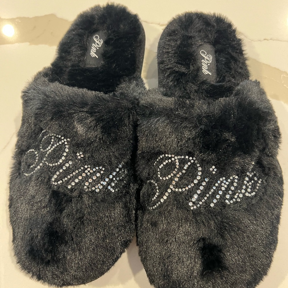 PINK Victoria's Secret Black Furry Slippers